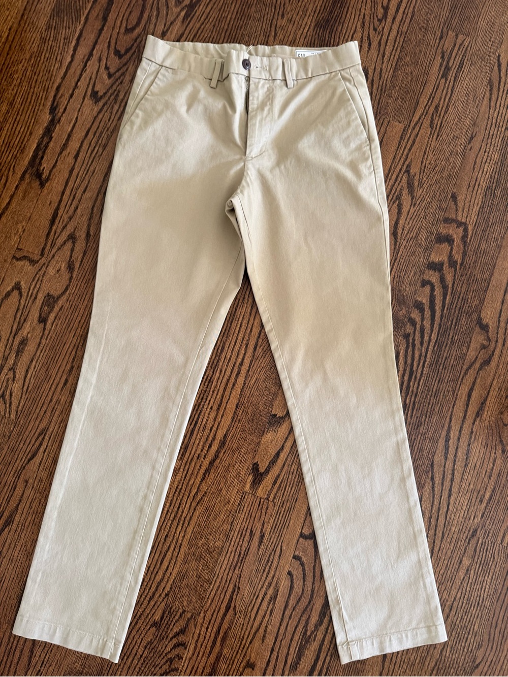 Men’s GAP khaki slim pants 30x32 like new!!